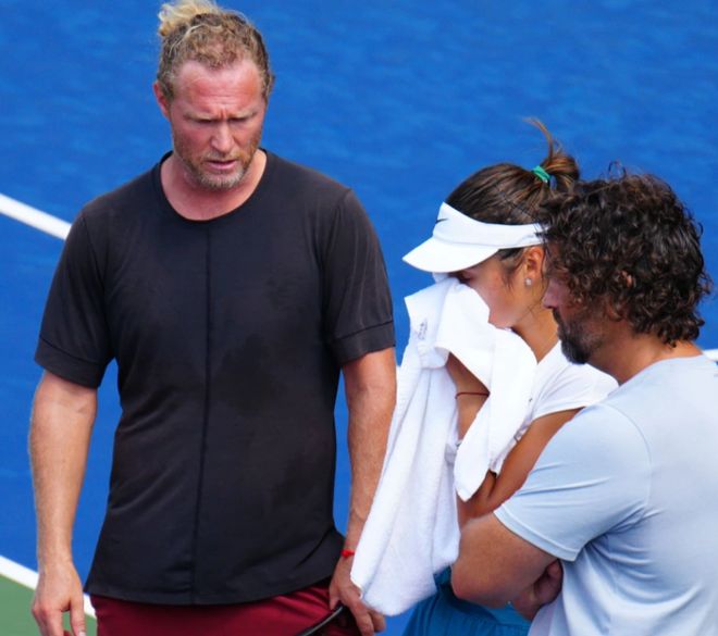 而湖人的三 而湖人的三